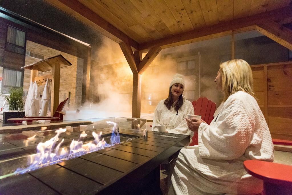Hotel V Гатино Екстериор снимка