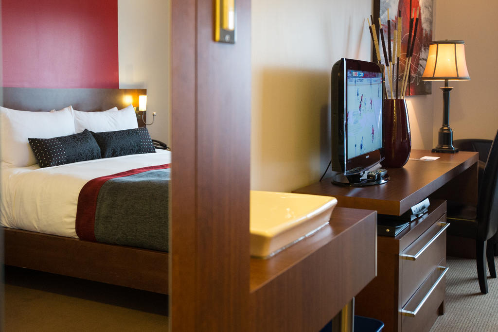 Hotel V Гатино Стая снимка
