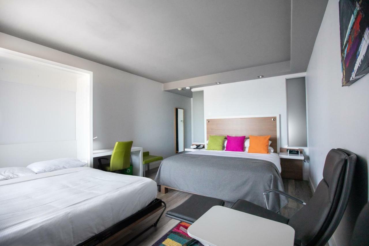 Hotel V Гатино Екстериор снимка